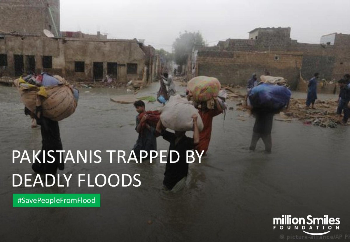 Fiza Parveen🦋 (@fi_za92) on Twitter photo Who will help them?
#SavePeopleFromFlood Who will help them?
#SavePeopleFromFlood