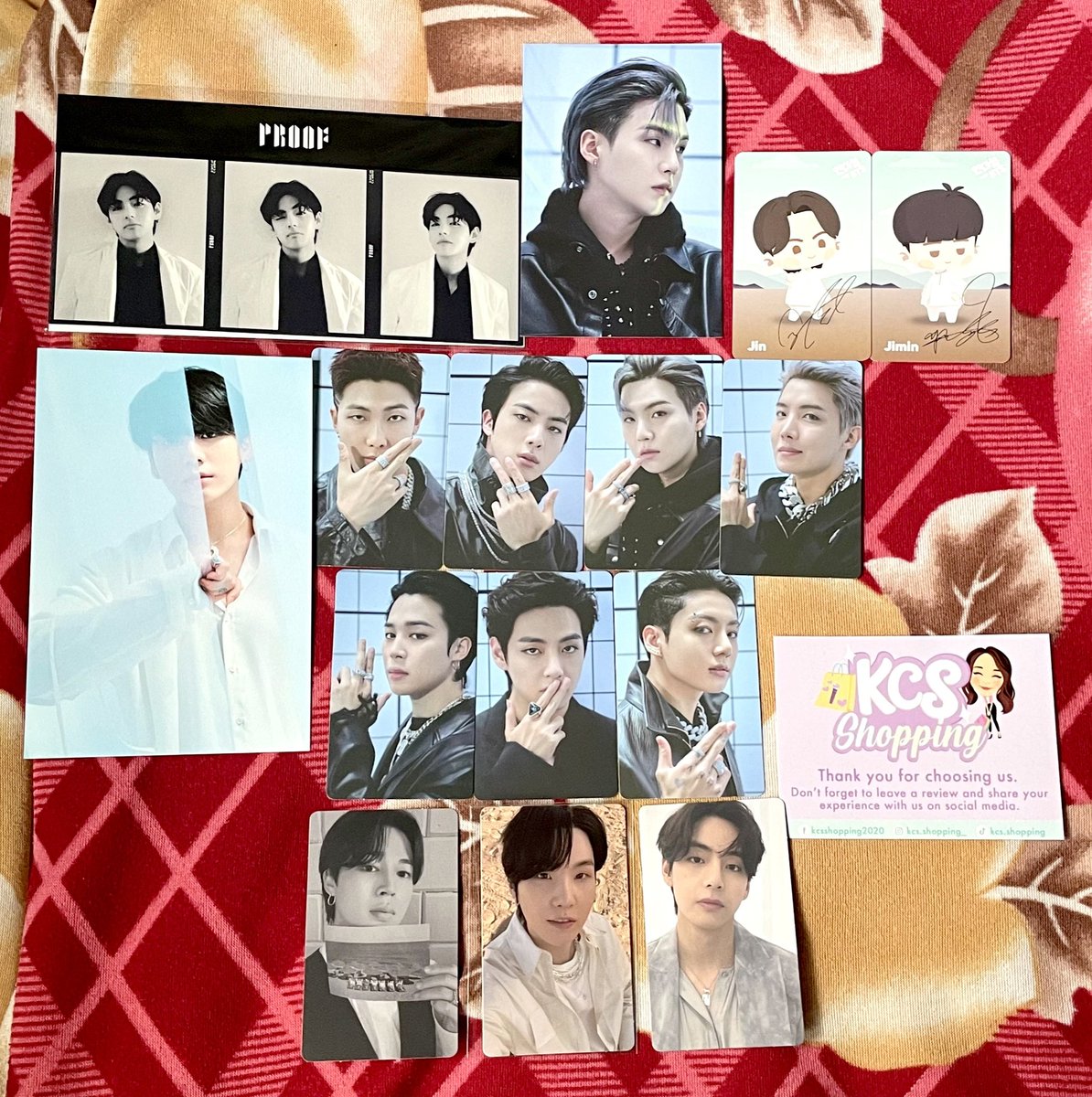 superjnklre's tweet photo. My Proof album set finally arrived. ๐ฅฐ Thank you always mem @kcs_shopping for the swift transaction and your freebies are *chefโs kiss*. ๐ค๐ซถ Look at my pulls tho, my bias and wrecker with mochie and kookie. ๐ซฐ๐ #kcs_feedback https://t.co/B1zNiJNBaM