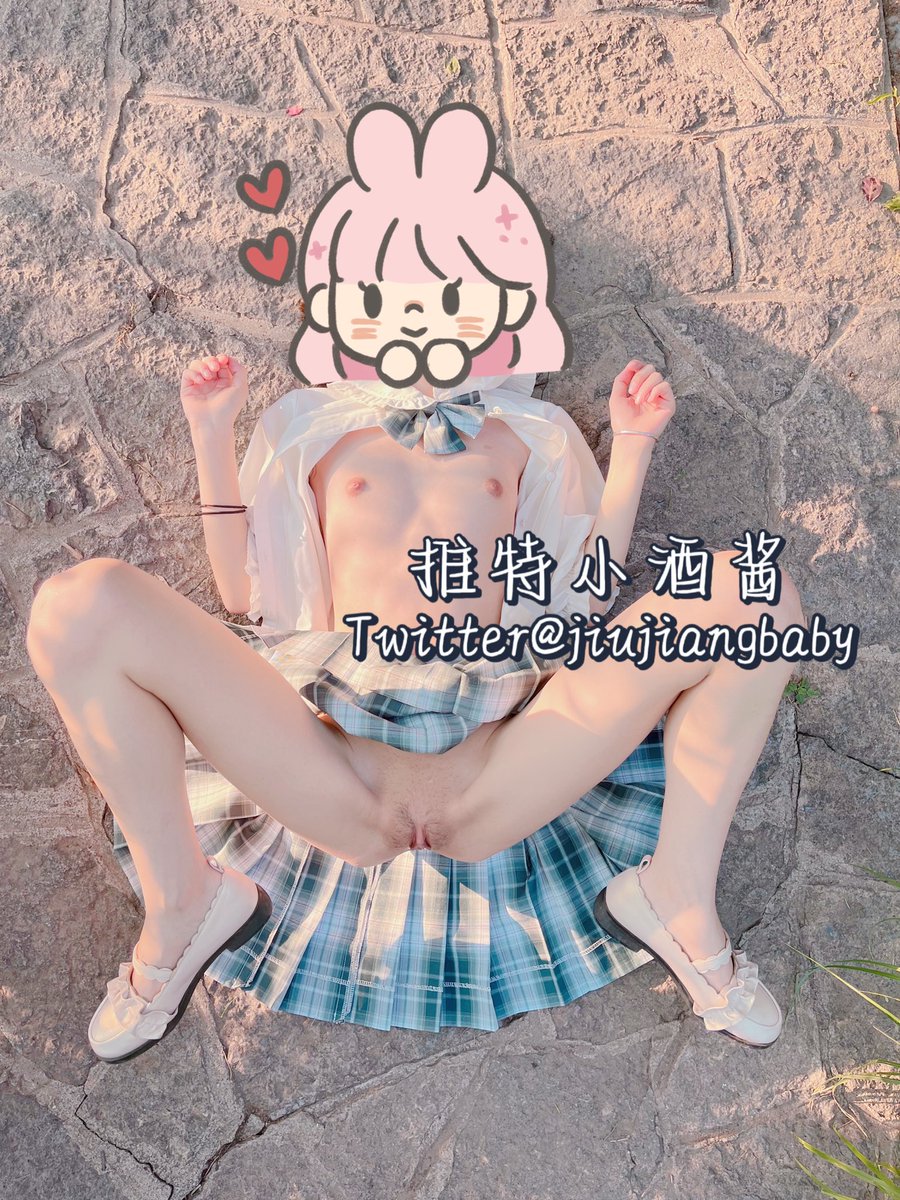 ilnbli's tweet photo. 裙子真方便 https://t.co/yhUwdwaO8l