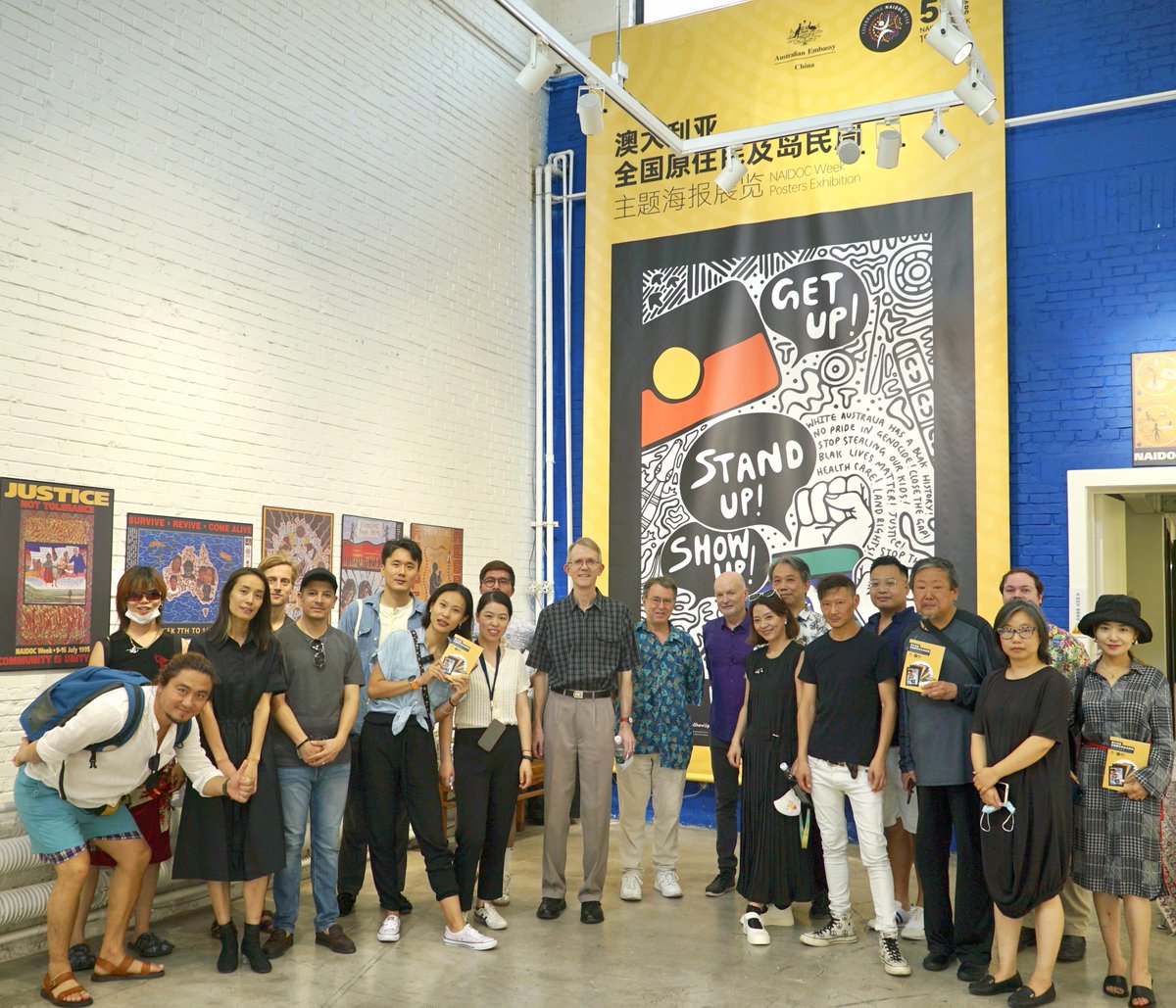 redgategallery8's tweet photo. Opening Review | NAIDOC Week Posters Exhibition “澳大利亚全国原住民及岛民周”五十周年主题海报展览 开幕分享！ - https://t.co/Fz4ohNWRUr https://t.co/cQDNUFNwms