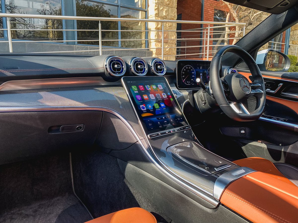 khuleonwheels's tweet photo. Our time with the Mercedes C200 has come to an end and we are not ready to return the keys of this beautiful luxury sedan. The exterior AMG-Line options add to the already alluring design of saloon. The sporty looks are a…
#TheNewCClass #OutofAfricaForTheWorld https://t.co/UQeucAwzPb