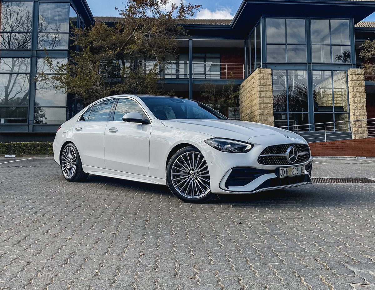 khuleonwheels's tweet photo. Our time with the Mercedes C200 has come to an end and we are not ready to return the keys of this beautiful luxury sedan. The exterior AMG-Line options add to the already alluring design of saloon. The sporty looks are a…
#TheNewCClass #OutofAfricaForTheWorld https://t.co/UQeucAwzPb