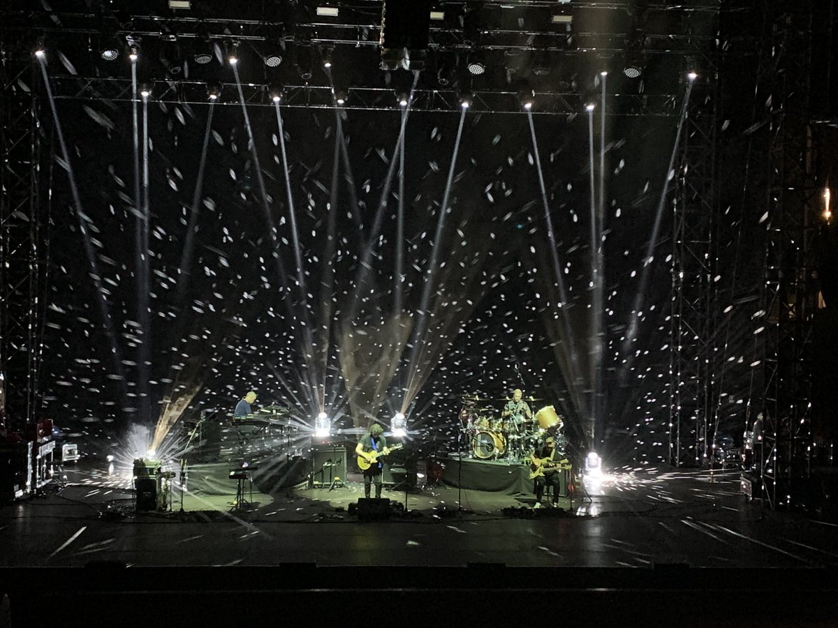 TreesWatcher's tweet image. STEVE HACKETT - Magical Night in Rome.
@HackettOfficial @amandalehmann25 @SylvanOfficial @craigblundell