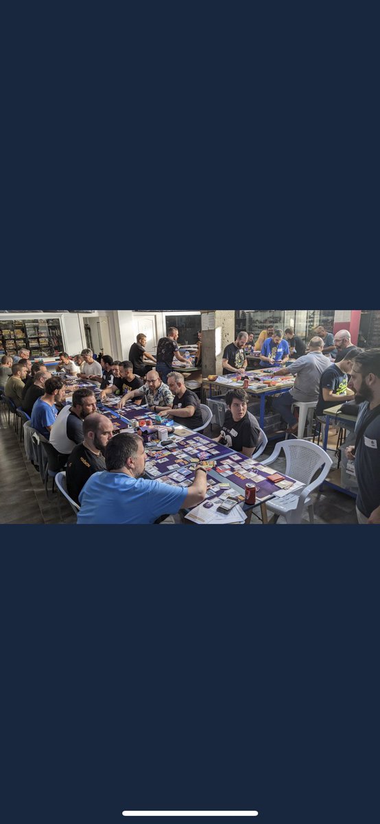 Gomavik1's tweet photo. Espectacular!! #InevitableCon2022 @LaManodeThanos deseando que llegue la 3º edición @cllorcaq @ignacioarenas__  conociendo a gente increíble y pasándolo en grande! Gracias!! https://t.co/yRni7tVTnn
