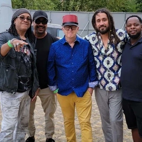 MrNotchMusic1's tweet photo. Great Vibes with the folks at ReggaeLand! #MiltonKeynes Here performing with the Big Mountain Band! ππβ€οΈ
#mrnotch ππΎ#reggaeland π¬π§ #bigmountainband @bigmountainband @MrNotchMusic1 #caymanislands π°πΎ https://t.co/w7O8m3hmFH