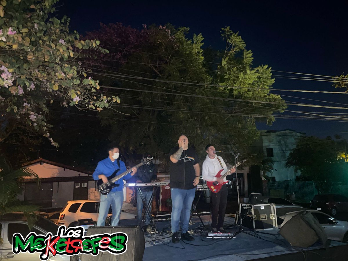 ¡Muchas gracias <a href="/florenciabarpy/">Florencia Bar</a>! 

Así festejamos el día de la amistad con todos nuestros amigos.

#Creer