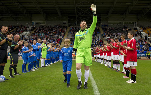 SaintsOTD's tweet photo. 2010 | St Johnstone play a Manchester Utd XI in Alan Main's testimonial match, as his St Johnstone career comes to an end. https://t.co/mLwDLF2EGz