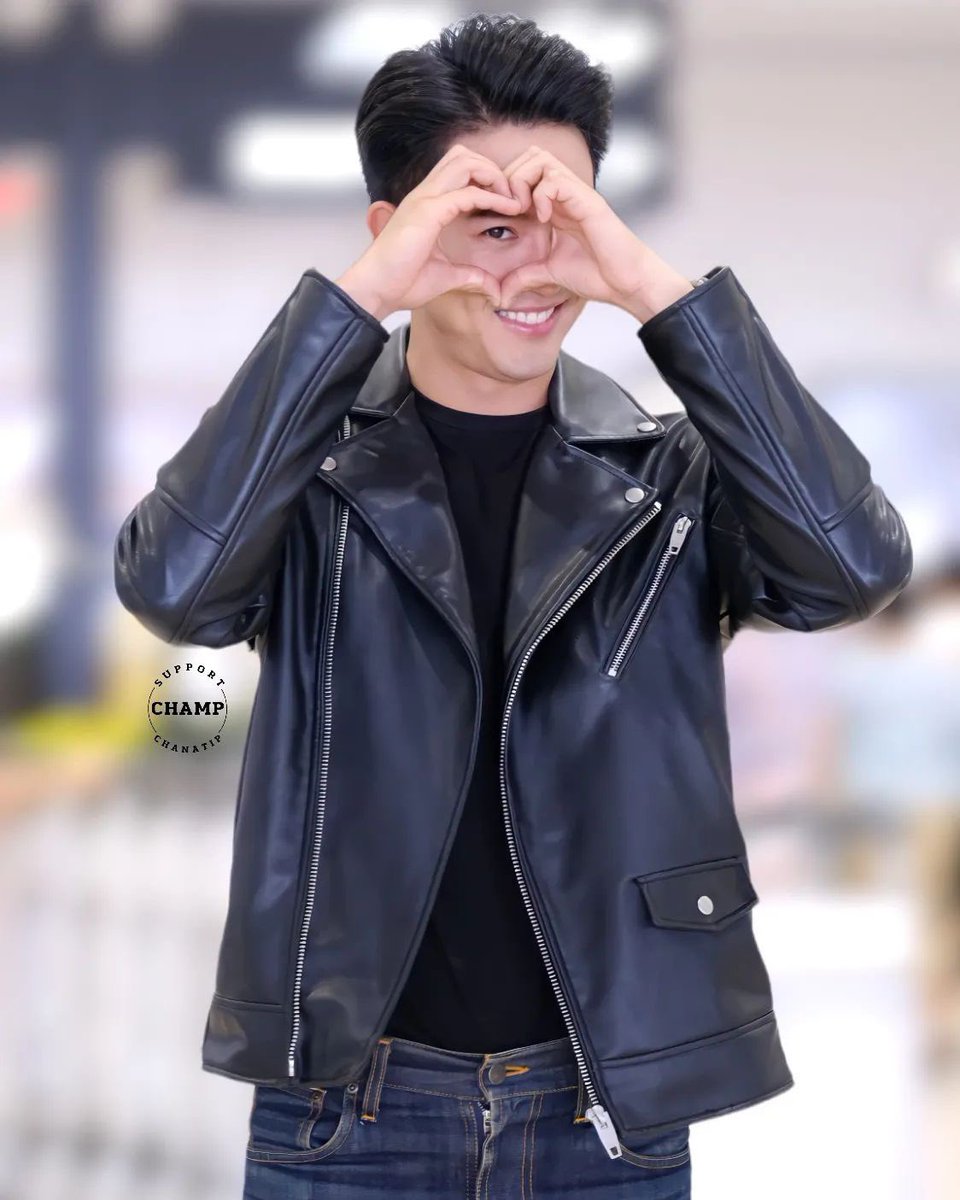 champ_support's tweet photo. วันนี้พบกับแชมป์ที่งาน Auto Showcase ที่เซ็นทรัลนครศรีธรรมราช 
มาหาแชมป์กันเยอะๆ นะ🥰😍🥰
#champ_chanatip
#support_champ_chanatip 
#AutoShowcase
#สุขนคร #เติมสุขให้เต็มเมือง
#centralnakhonsi https://t.co/Yy0WQGG5jW