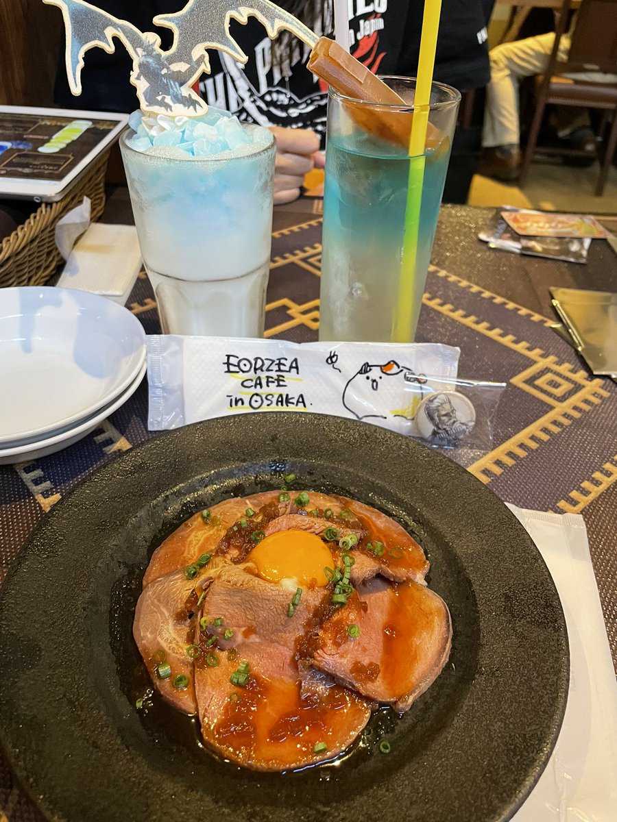 エオカフェ大阪行ってきました!
クジテンダー当たってひろアル絵柄も当たってルガメスマグネットでと運使い果たした気がします 
