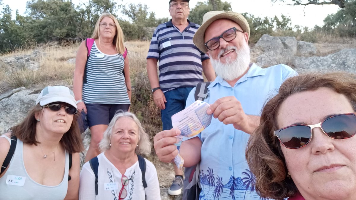 NordesteSalaman's tweet photo. Ayer en la #ruta5nordeste #forfoleda de las #rutasnordeste exploramos la tierra y el cielo para descubrir que en el #nordestedesalamanca hay muchos recursos para compartir y disfrutar. Un potencial enorme de infinitas posibilidades que merece la pena explorar. https://t.co/4w6klt6P26