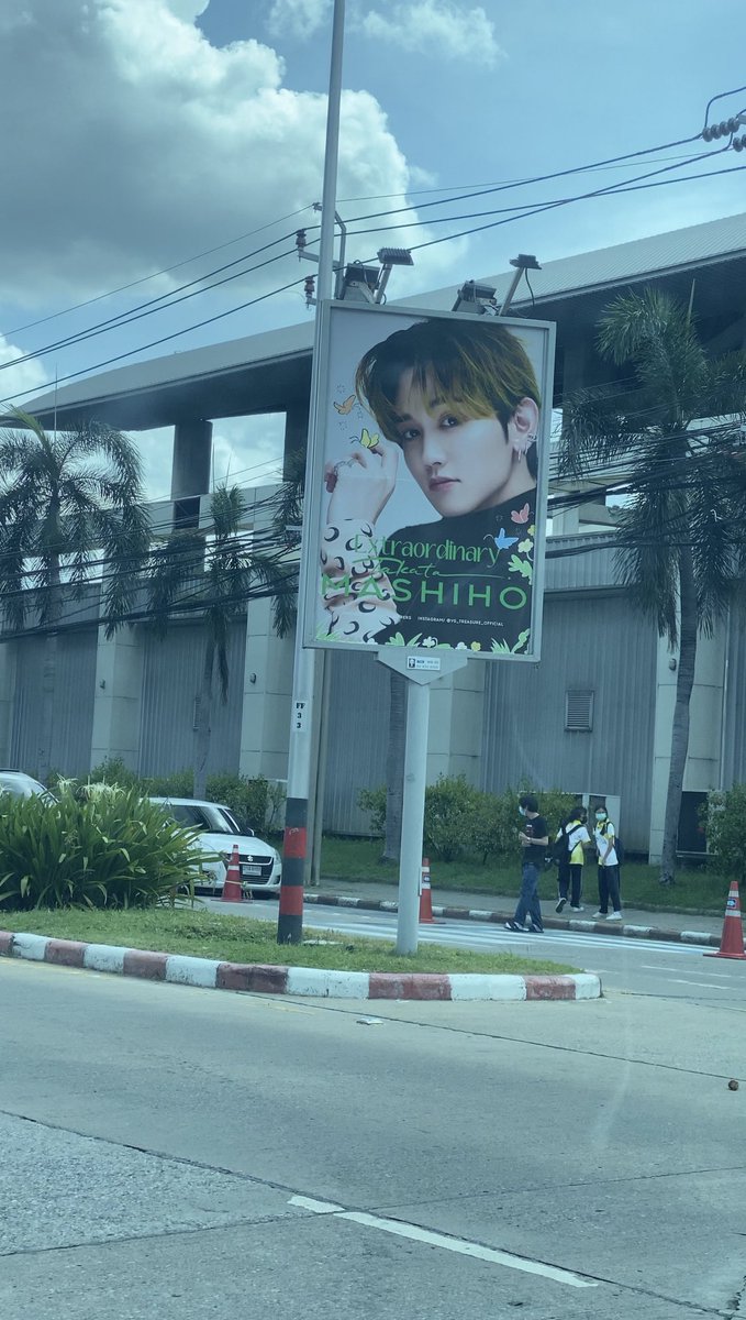 7chillichoii_'s tweet photo. mashiho in thailand 🫶🏻 https://t.co/ECakEpeisz