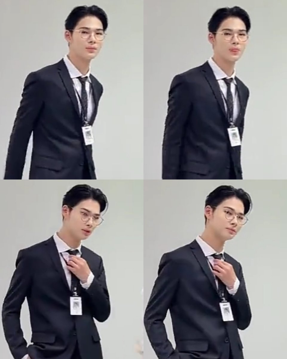 nikiloverclub's tweet image. 👓 #니키 #NI_KI