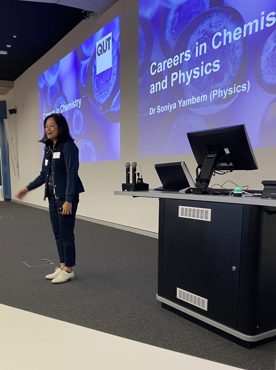 Seminar on Careers in Chemistry & Physics at today’s @QUT #QUTOPENDAY Had a great time talking to many future students and scientists #STEM #STEMcareer