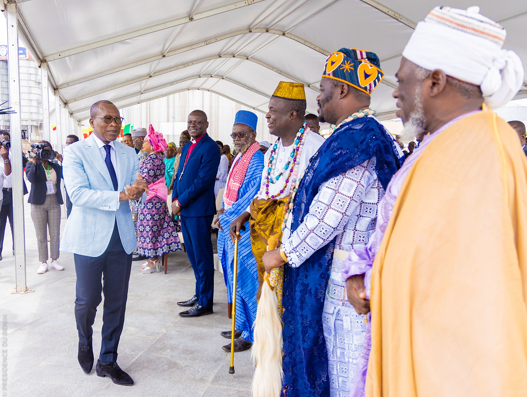 PresidenceBenin's tweet photo. #IndependanceBenin #BeninCulture #Wasexo :

🚨 Retrouvez, en téléchargement libre sur le lien ci-dessous, les photos officielles de la cérémonie de dévoilement du monument aux Dévoués, ce samedi 30 juillet 2022 => https://t.co/1L6JgVFtKE https://t.co/q9kM40HLmO