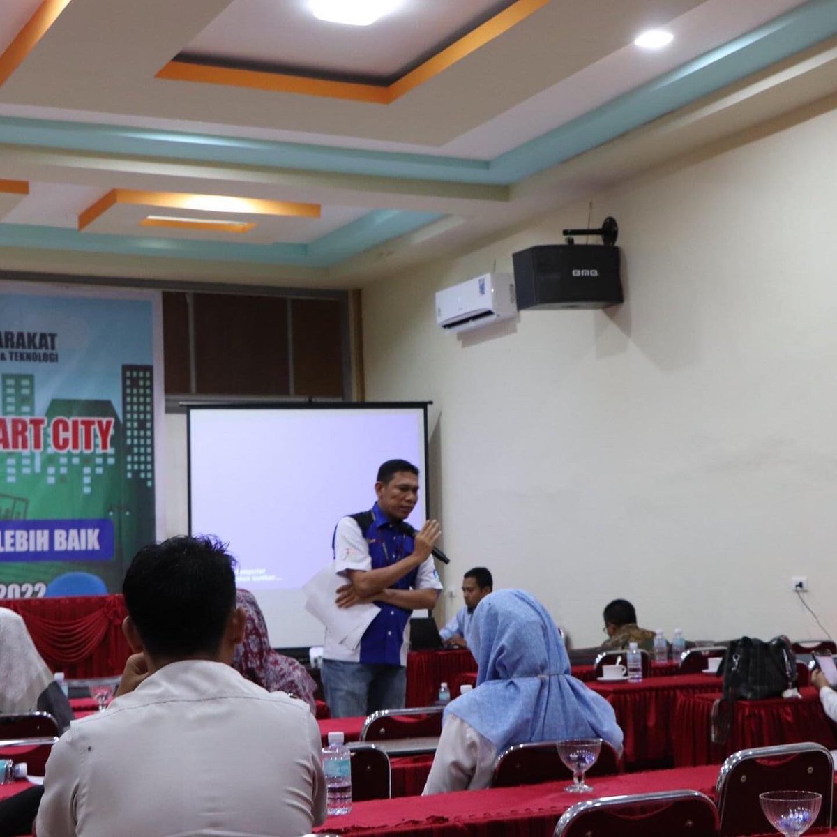 Relawan TIK (RTIK) Wilayah Aceh diberikan kepercayaan oleh Pemerintah Aceh untuk ikut berkontribusi dalam kegiatan Penyusunan Rencana Induk Smart City Kabupaten Nagan Raya.

instagram.com/p/Cgl4Hxdpn2B/…

#rtikaceh #BanggaJadiRelawanTIK #SmartCity