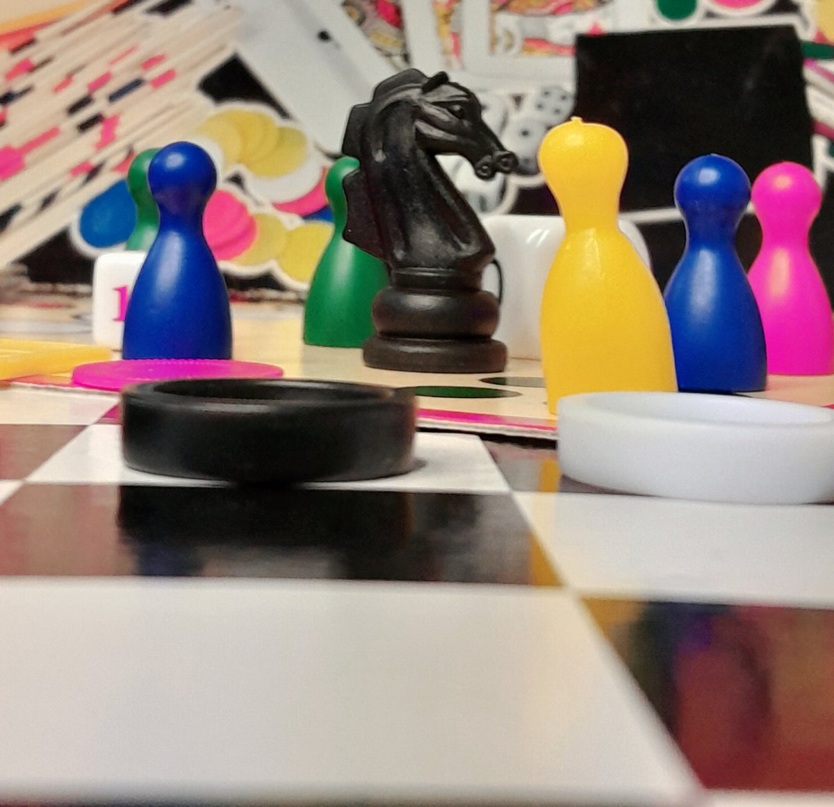 dundeelibraries's tweet photo. Don't feel bored, build a board game! Join us at Blackness Library for a free board game making craft for kids on Tuesday 2nd August at 2.30pm. To book, please call #BlacknessLibrary: 01382 435936 #tabletopgames https://t.co/zLtdx1WXhn