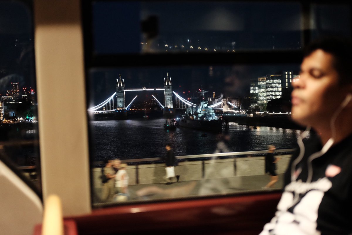 @jasonrowphoto London by night. On the bus. #fujifilm_xseries #filmsimulation #xe2 #unprocessed #londonbynight #towerbridge #nifty50