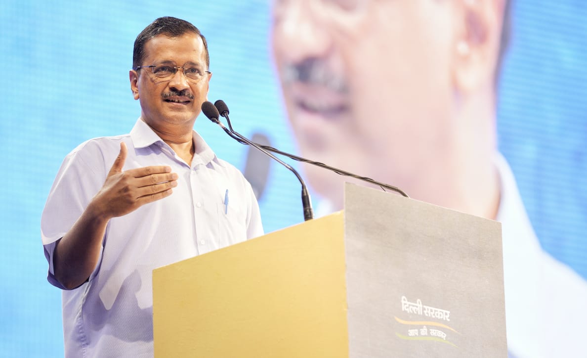 msisodia's tweet image. हमारे बच्चो ने #HappinessClass से उनके जीवन में आए बदलाव का इजहार भी किया..

हैप्पीनेस उत्सव के इस आयोजन पर बच्चो व शिक्षको ने दृढ़ संकल्प लिया है कि देश के हर बच्चे, हर व्यक्ति तक @ArvindKejriwal जी का HappinessCurriculum पहुंचाएंगे, देश को खुशहाल व समृद्ध बनाएंगे।