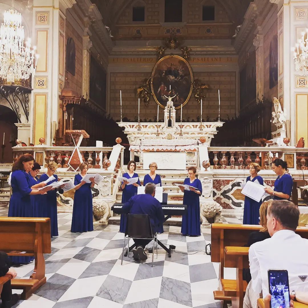 CaritasOristano's tweet photo. 3. #NotedEstate. Coro Maurizio Carta di #Oristano, Coro Femminile laconese di #Laconi, Coro Tasis di #Isili https://t.co/b23iK95PZX