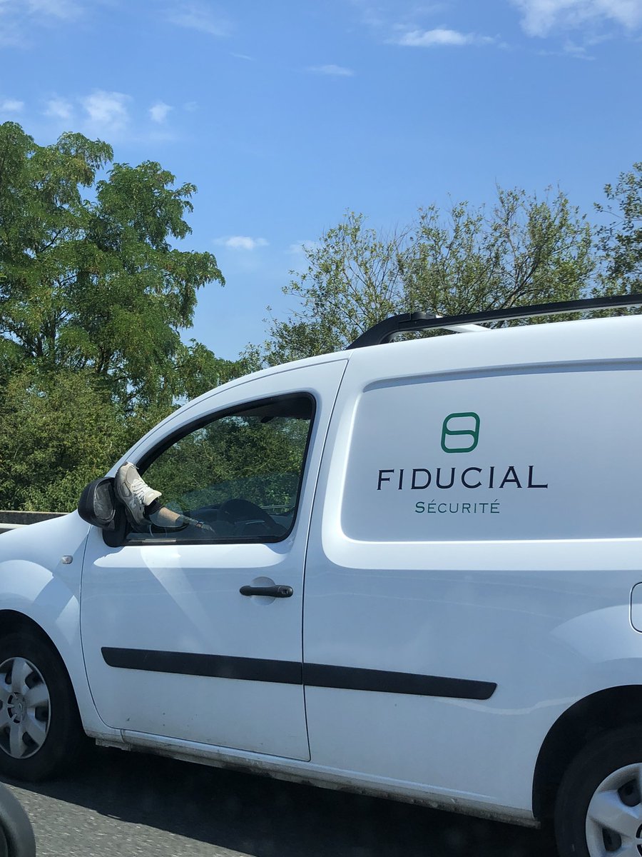 Sécurité routière: « Tous responsables »

#Fiducialsécurité

Et pendant ce temps là sur l’A5…