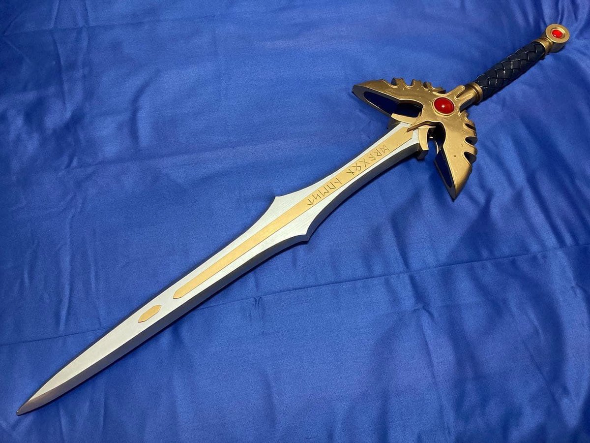 粘土と木材等で自作したロトの剣を投稿してみます☆ #ロトの剣