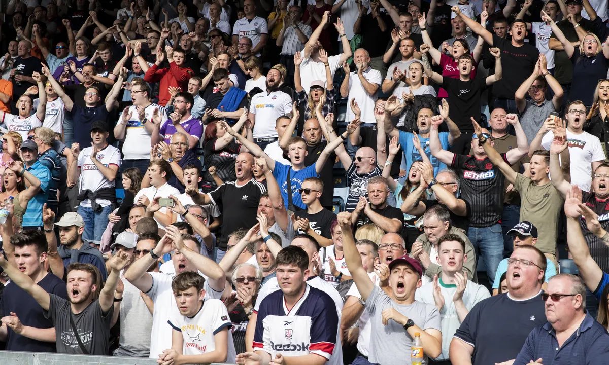 theawayfans's tweet photo. As a thank you to the 1,500 Bolton fans making the trip to Ipswich tomorrow, the club have offered them a free drink at the next home game. Classy! 👏 #BWFC https://t.co/h6QCSCMHfK