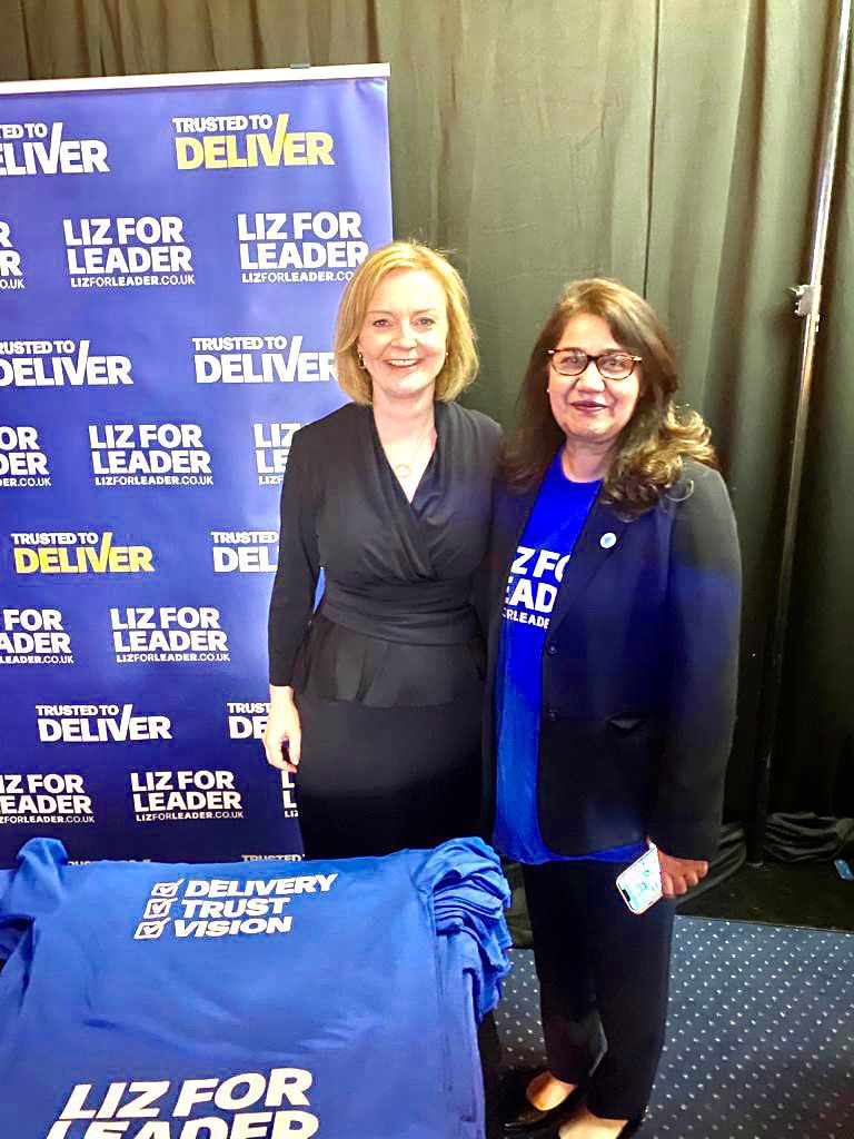 FalakNazAhmed's tweet photo. I am with Liz# Liz for Leader. https://t.co/gakuMPuqco