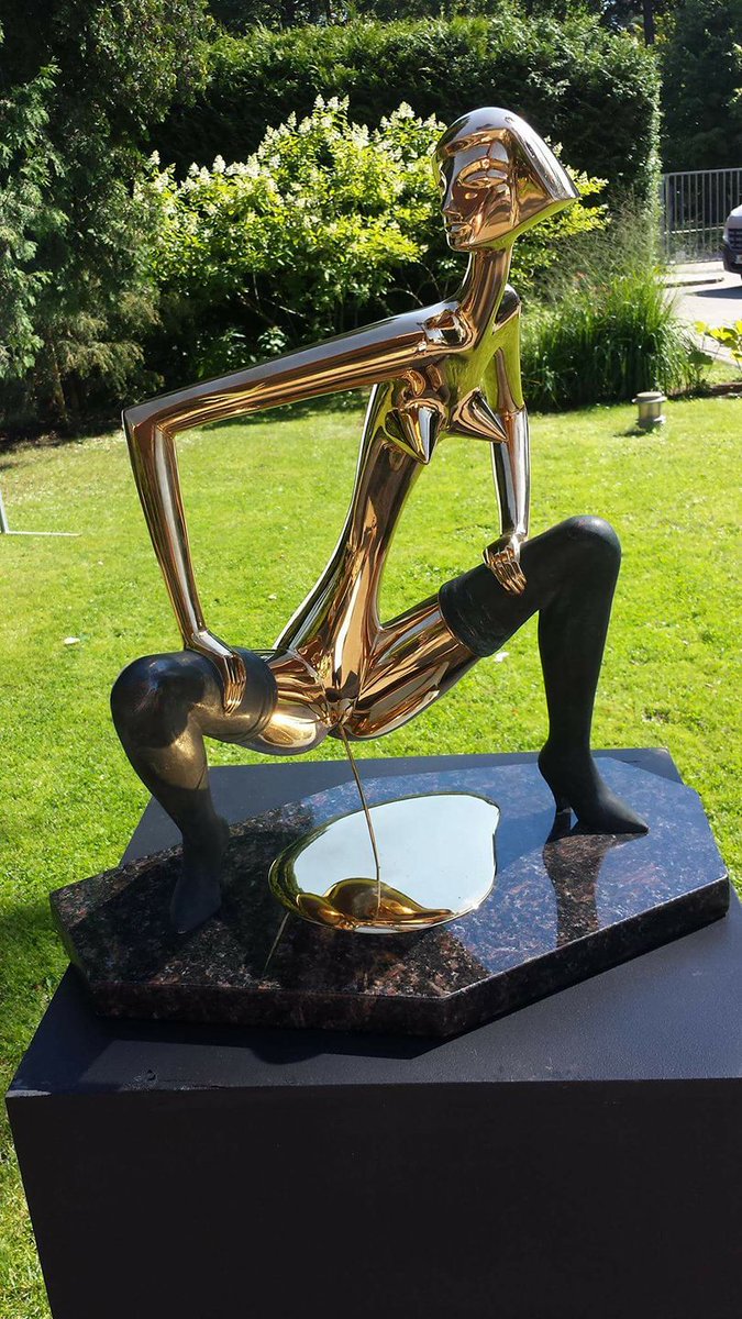 <a href="/HAMZALIM_AHMET/">hamzalım_ahmet🇹🇷</a> CHP evveli ve bu günü kadınları hep rencide edici teşfikini yaptı ve bu günün CHP si kadınları gene rencide ediyor  bu sefer sanat adına rencide ediyor