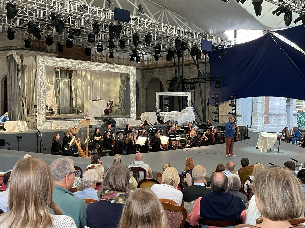 Lovely to be back @operahollandpk last night for #OHPLittleWomen: another wonderful company achievement! 👏🏻 Enjoyed the pre-performance talk with opera’s composer Mark Adamo and @msannapicard. Many friends on stage and briliant Sian Edwards in the pit with @CityLdnSinfonia.👏🏻💙