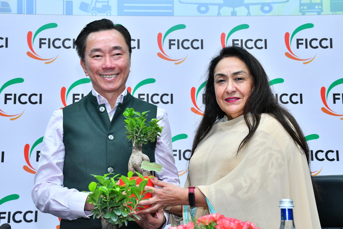 Dr Jyotsna Suri, Past President, FICCI; Chairperson, FICCI Travel, Tourism &amp; Hospitality Committee &amp; CMD, The Lalit Suri Hospitality Group welcomes HE Mr Pham Sanh Chau, Ambassador, Embassy of the Socialist Republic of Vietnam at the Outbound Tourism Summit organized by FICCI.