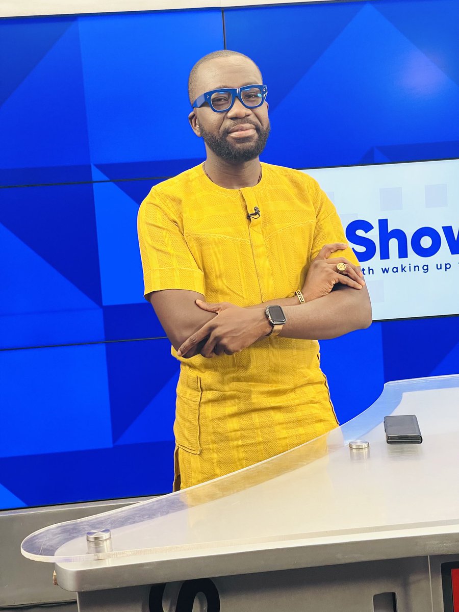 BenjaminAkakpo3's tweet photo. Join us today on the #AMShow, Ghanafu), as we contemplate the issue of Sarah Adwoa Safo, #Dismissed as #Minister and #UnderFire as #MP.
We also dig into the latest #GlobalInfoAnalytics survey which suggests some #MPs are at risk of losing their seats in the House… https://t.co/VnSzTL0WjG