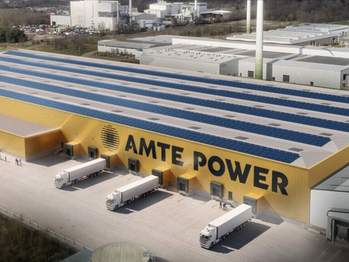 Jefferson_MFG's tweet photo. ITM Power, Johnson Matthey, AMTE Power, Britishvolt, and Envision AESC are all set to open new gigafactories in the UK. The combined £4.5 billion-plus investment is expected to create more than 5,000 jobs. #UKmfg🇬🇧 https://t.co/9ftDbHfT2k