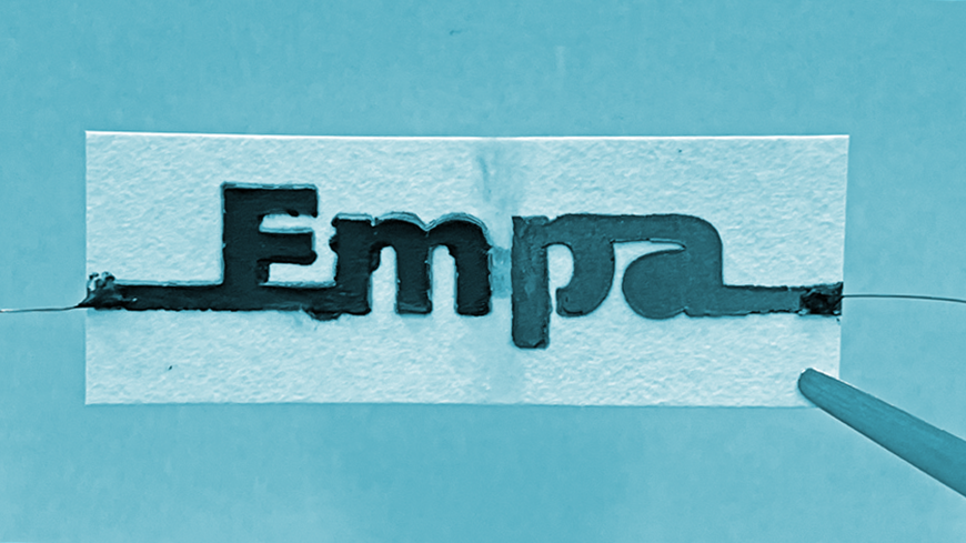 Empa_CH's tweet photo. A team of researchers at #Empa developed a water-activated disposable paper #battery. It could be used to power a wide range of low-power, single-use disposable electronics while minimizing their environmental impact. https://t.co/5M5chsml0f https://t.co/AfiUdrwrDf