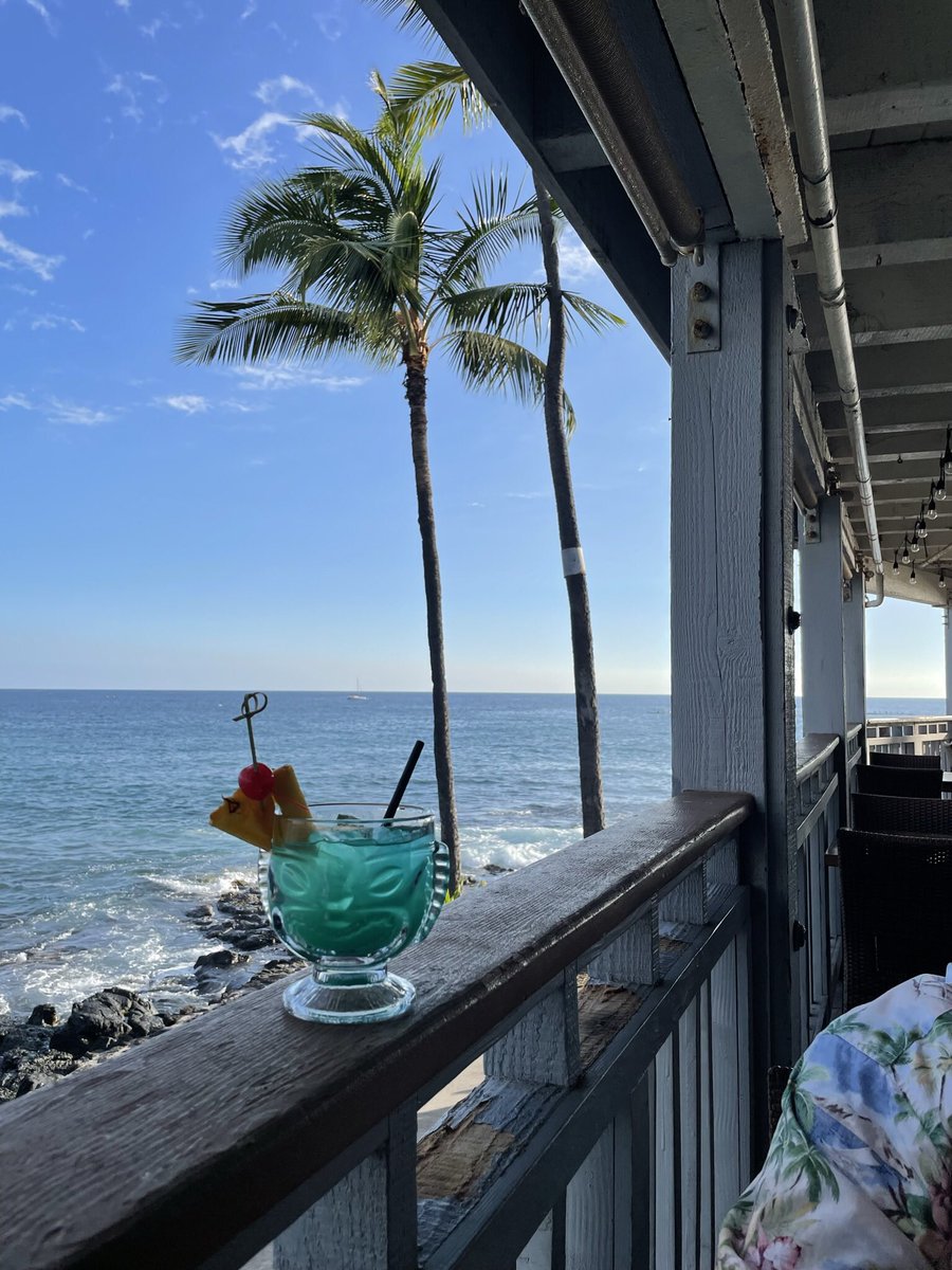 gallanthompson's tweet photo. Pre-sunset cocktails (Kev’s Blue Hawaiian blew away my Dark &amp; Stormy!). https://t.co/kMjaIaDfCz