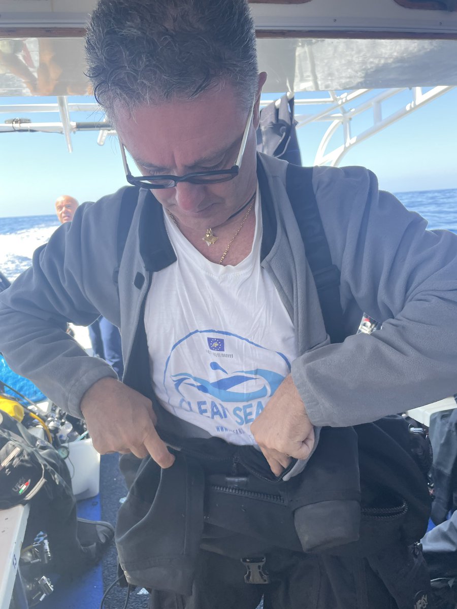 CleanSeaLIFE-era are everywhere! Nice T-shirt, Claudio #diving