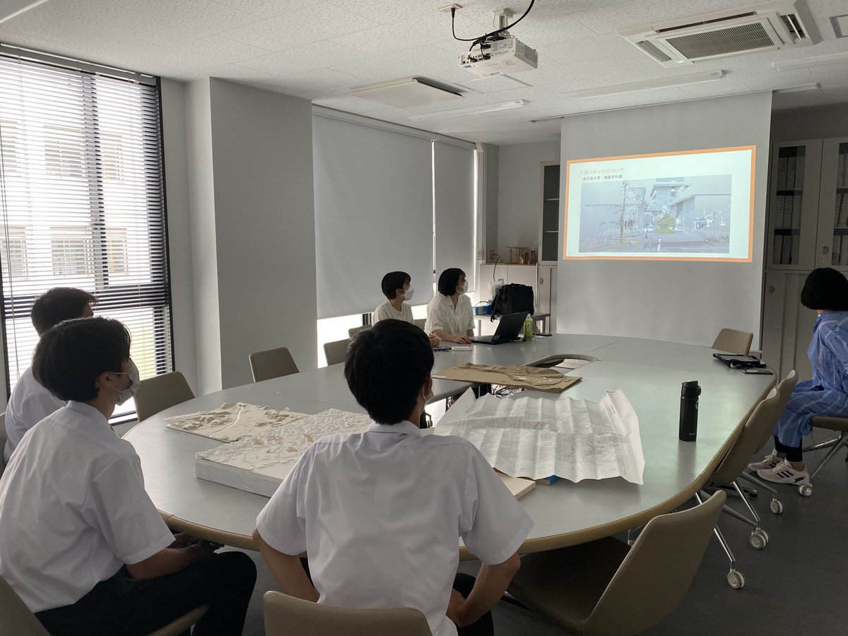 aae_udl's tweet photo. 鹿児島県立甲南高校の生徒さんが研究室訪問に来て下さいました。 https://t.co/46nOaNvWYt