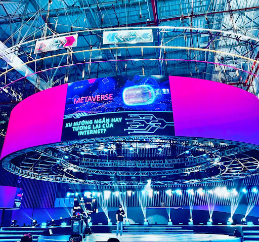 MetaDOS's tweet image. 🔥MetaDOS: We are in Pitching Stage!!!

👉Speaker: Mr. Quang Nguyen | Founder - CEO of MetaDOS

Official Channels: ds.gl/go
#DOS #Gaming #BattleRoyale #Metaverse #InnovationDay