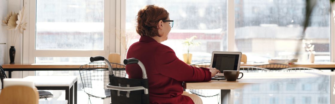 🧐"Todavía vivimos en un entorno en que el sistema laboral está creado para acoger a personas que funcionan de una manera estándar. Todo aquel que sale de la norma va a tener problemas para incorporarse o para mantener su lugar de trabajo."

educaweb.com/noticia/2022/0…