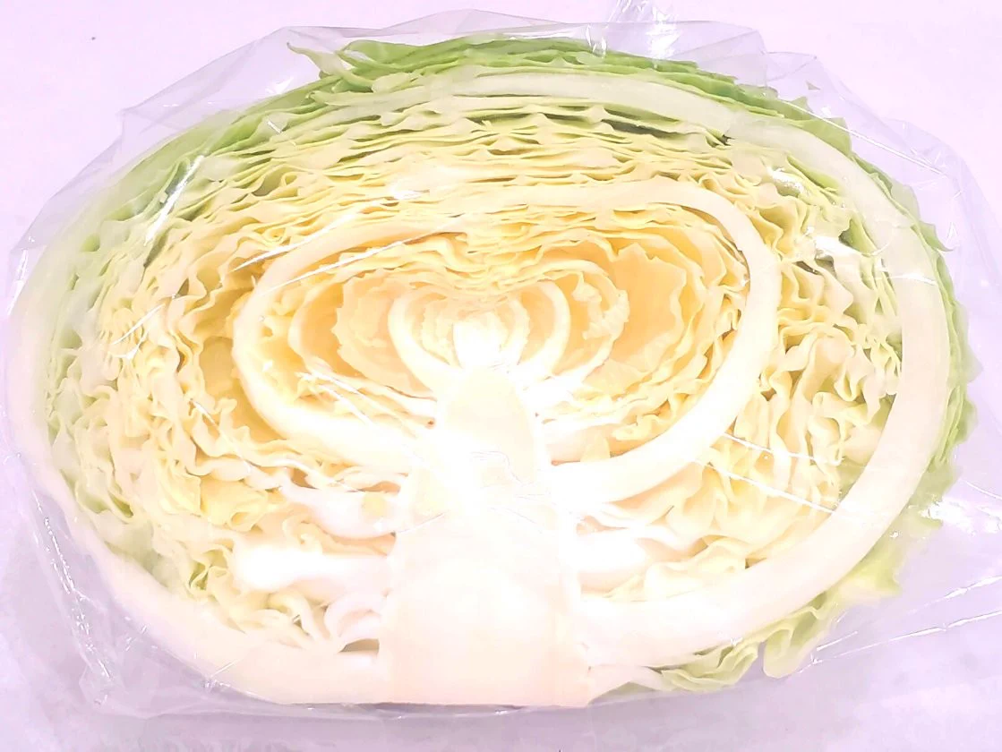 八百屋からのお願い！カットされたキャベツを買うときのポイントは『黄色』！？