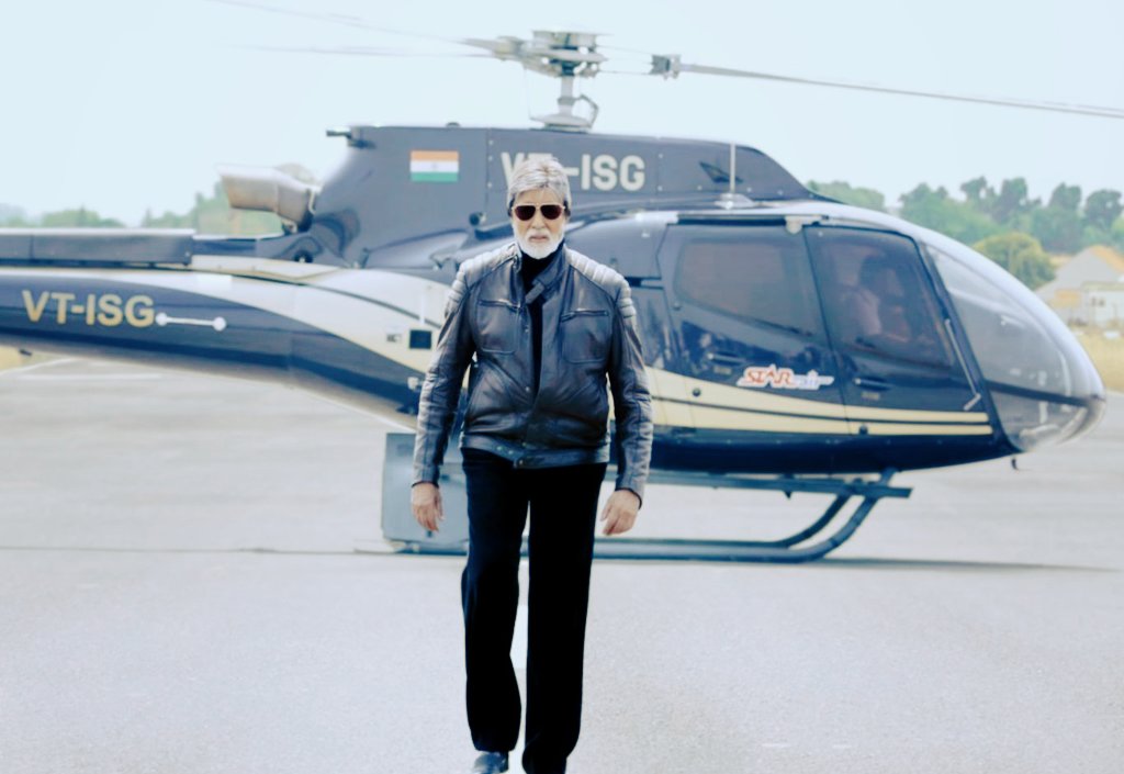 rajdal_rustam's tweet photo. "We are aiming at China, America and International markets.

It will be Avengers kind of film
#Prabhas role will be Terrific
#AmitabhBachchan garu in a never before role
Audience will be surprised after watching this"

~ #AswiniDutt about #ProjectK in #SitaRamam https://t.co/YDVrP5oxIv