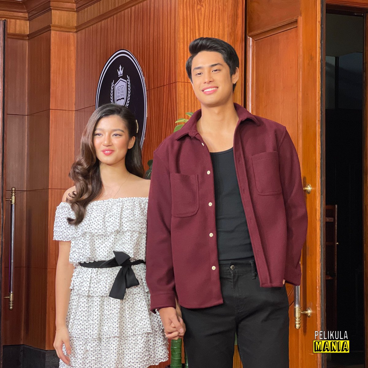 pelikulamania's tweet photo. #DonBelle #DonnyPangilinan (@donnypangilinan) and #BelleMariano (@bellemariano02) at the #HesIntoHerSeason2 Finale Grand Assembly. 

#HIH2FinaleAssembly 
DONBELLE FHIHNALE ASSEMBLY https://t.co/zg5EocgsTu
