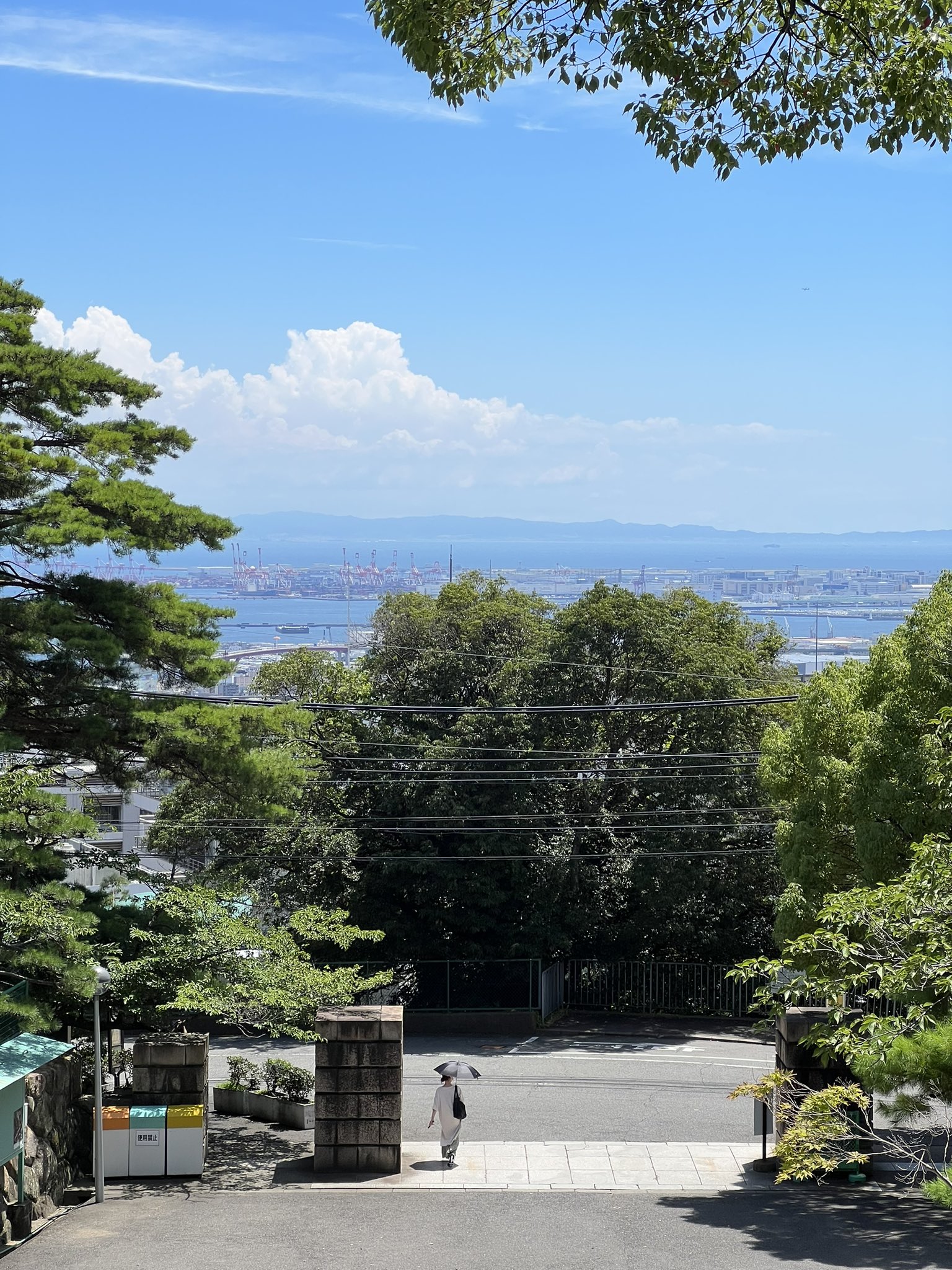 Guoyu Eth Pa Twitter 昨天和s参观了她的母校 位于六甲山麓 坐山望海的神戸大学 T Co Ckmygfabpa Twitter