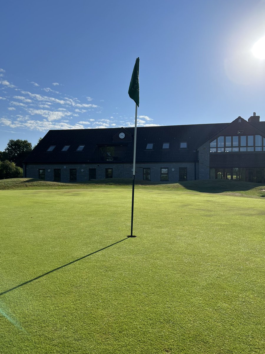 Remember Friday roll ups are back!!! £2 Entry. Pop into the shop & we will pair you up. First tee time will be from 16:30 🏌️‍♀️ We look forward to seeing you 🏌️