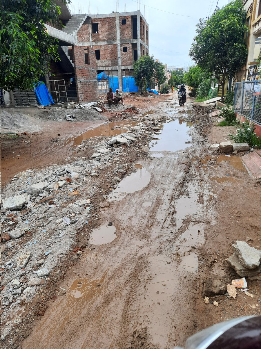 Ram040688's tweet image. @HMWSSBOnline @MEIL_Group please helpus by installing individual tap connection for Shiva Sai Nagar Colony Bairagiguda so that other officials can lay CC Roads in our colony. @CollectorRRD @bandlagudajagir @KTRTRS @AmoyKumarIAS @PrakashGoudTRS @mahendergoud22 @arvindkumar_ias