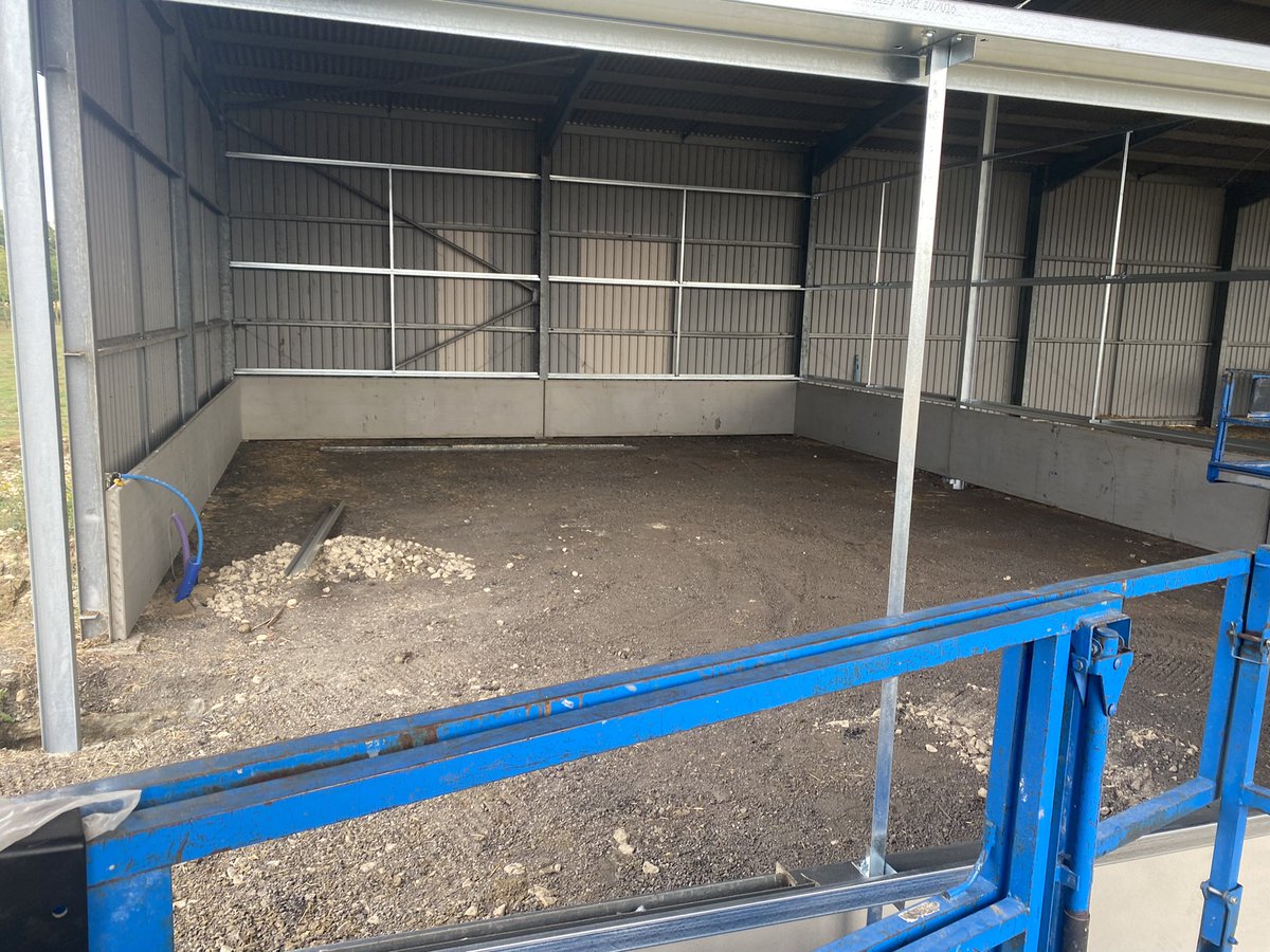 robdawson71's tweet photo. Always busy in the summer. A few pics from the last couple of weeks . #renewables #utillities #poultry https://t.co/qUlaknIPGc