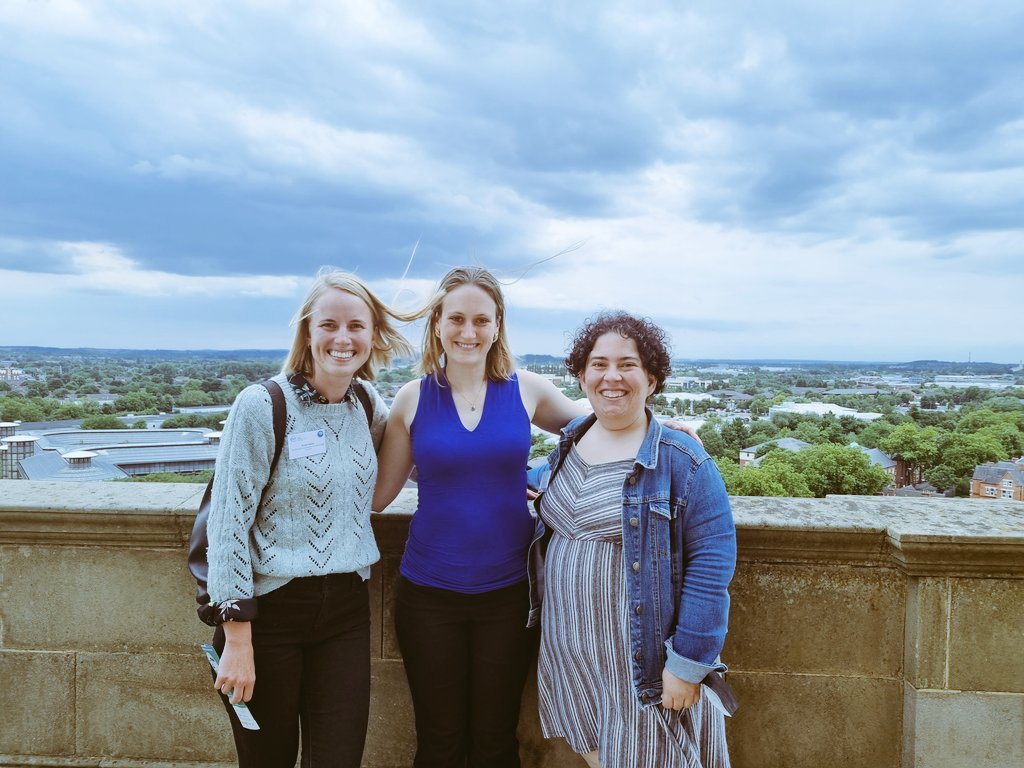 Besides being a great symposium, has @fsbi2022 also turned out to be a reunion for <a href="/NoWPaS/">NoWPaS</a> delagates 😁 <a href="/syweinstein28/">Spencer Weinstein</a> <a href="/ml_valliant/">Michelle Valliant</a> #salmonids