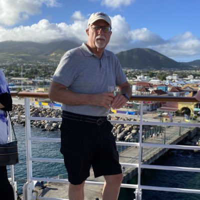 neilloomer's tweet photo. #NewProfilePic https://t.co/MWA4sojkV0
