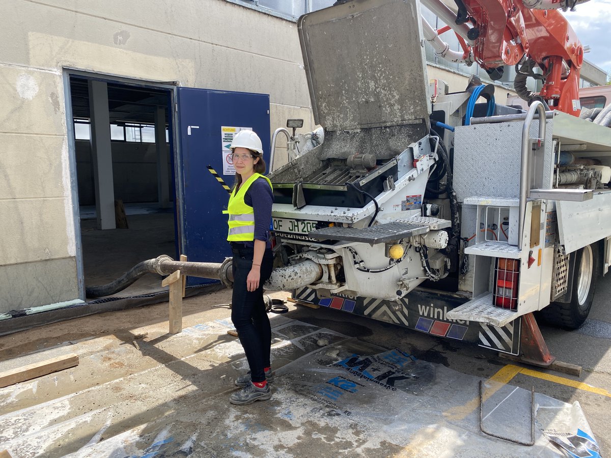 From our vision to concrete results: Our new #target lab and #laser test facility in Darmstadt/Germany is under construction: first, the concrete slab is poured. Then follows the renovation of the hall. Cora, Targetry R&D, is supervising the progress.