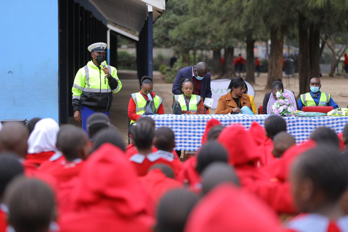 vivoenergykenya's tweet photo. The Vivo Energy Kenya Communication team together with @ntsa_kenya officials, Traffic Police Officers from the @NPSOfficial_KE Kilimani, and an official from the Ministry of Education sensitized the Milimani students on valuable road safety tips. 
#TuvukeSalama https://t.co/kSpT9HwIk7
