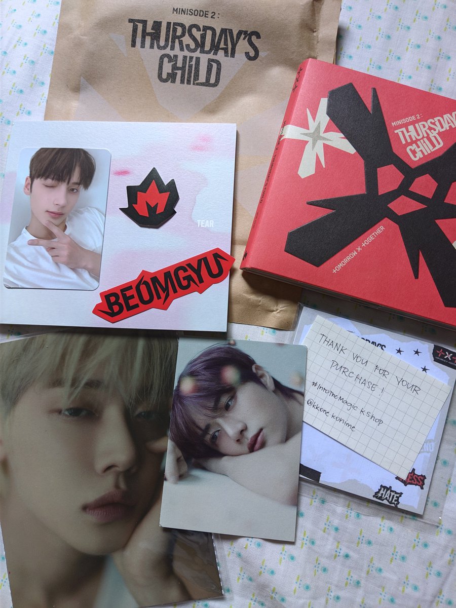 y0ngass's tweet photo. @MagicKShop_PH hiii i received my album already!!! thank u so much <3333 #IntoTheMagicKShop https://t.co/fmZOxlpbRK